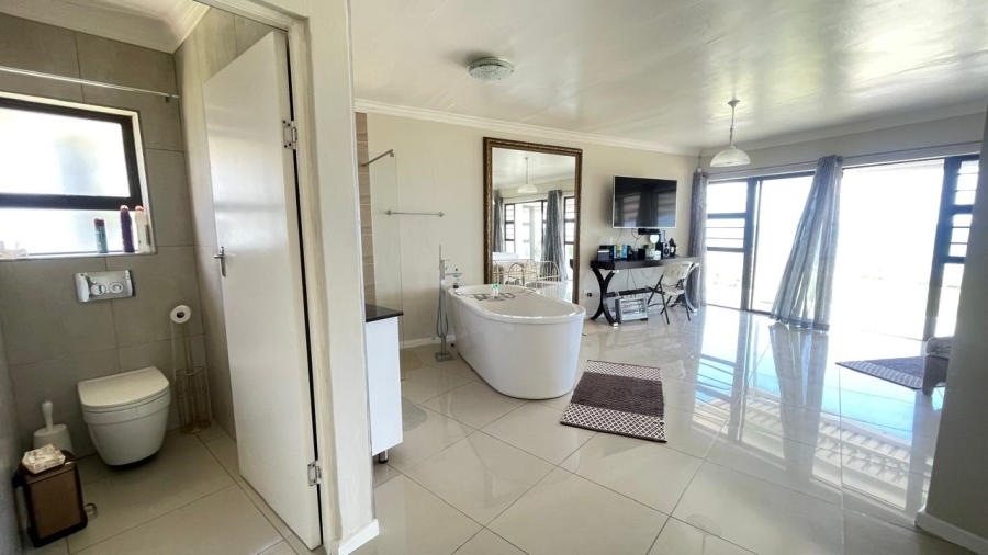 4 Bedroom Property for Sale in Gonubie Eastern Cape